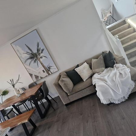 Stylish, Spacious, Central With Pool Маунт Маунгануи Екстериор снимка